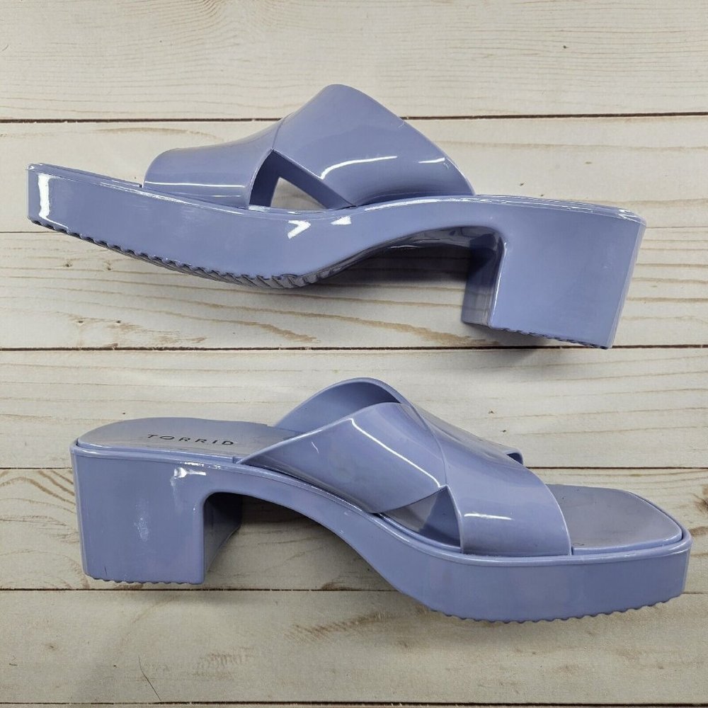 Torrid Womens Periwinkle Blue Y2K Chunky Heel Jelly Criss Cross Heel Sandals 8WW - Picture 10 of 16